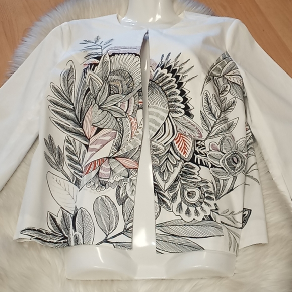 Chico's Short Floral Print Jacket - Picture 12 of 14